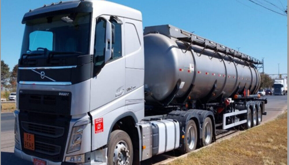 Caminhão-tanque 35m³ WW Transportes